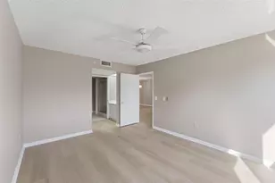 1301 SW 142nd Ave, Pembroke Pines, FL 33027 - Photo 19