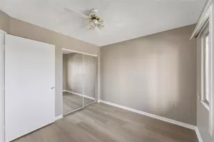 1301 SW 142nd Ave, Pembroke Pines, FL 33027 - Photo 11