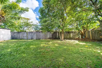 419 SW 80th Avenue, Pompano Beach, FL 33068 - Photo 29