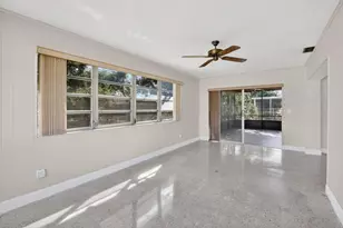 121 NW 77th Way, Pembroke Pines, FL 33024 - Photo 17