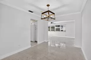 121 NW 77th Way, Pembroke Pines, FL 33024 - Photo 7