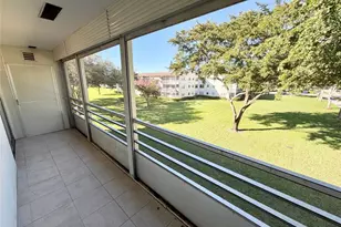 84 Mansfield B, Boca Raton, FL 33434 - Photo 17