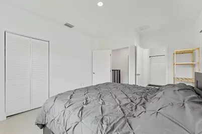 230 NW 11th Court, Homestead, FL 33034 - Photo 17