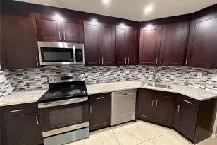 3575 Brokenwoods Dr, Coral Springs, FL 33065 - Photo 9