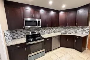 3575 Brokenwoods Dr, Coral Springs, FL 33065 - Photo 27