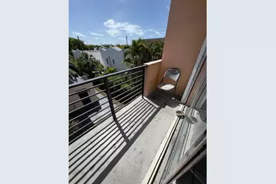 365 NE 125th Street #302, North Miami, FL 33161 - Photo 9