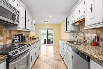 1621 Riverwood Lane, Coral Springs, FL 33071 - Photo 9
