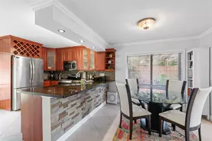 11927 SW 13th Ct, Davie, FL 33325 - Photo 9