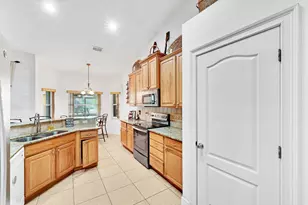 6944 NW Daffodil Ln, Port Saint Lucie, FL 34983 - Photo 19