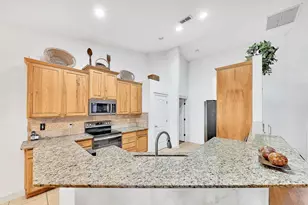 6944 NW Daffodil Ln, Port Saint Lucie, FL 34983 - Photo 17