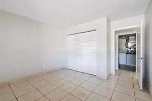 3300 NW 46th St, Oakland Park, FL 33309 - Photo 9