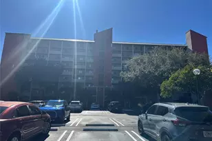 2206 S Cypress Bend Dr, Pompano Beach, FL 33069 - Photo 1