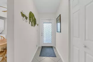 7340 Lake Cir Dr, Margate, FL 33063 - Photo 11