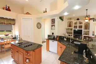 8075 Kiawah Trce, Port Saint Lucie, FL 34986 - Photo 21