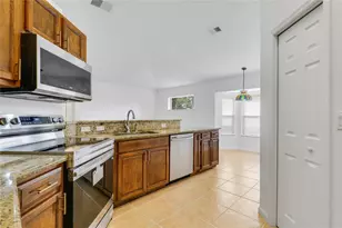 4634 NW Gastonia St, Port Saint Lucie, FL 34983 - Photo 15