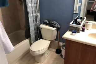 7060 NW 177th St, Hialeah, FL 33015 - Photo 11