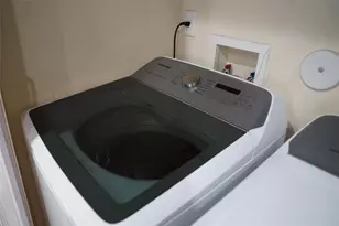 3024 NW 30th Way, Fort Lauderdale, FL 33311 - Photo 11