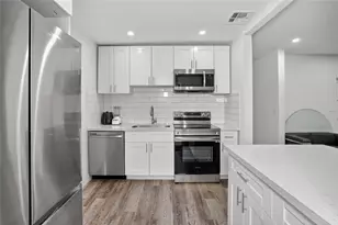 617 NW 43rd Ct, Oakland Park, FL 33309 - Photo 5