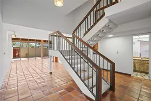 1111 Windward Dr, Pembroke Pines, FL 33026 - Photo 9