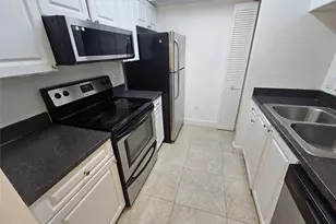 12172 St.Andrews Pl, Miramar, FL 33025 - Photo 5