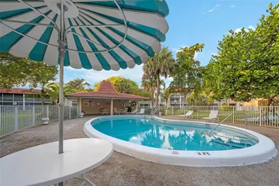 3774 Inverrary Boulevard #104P, Fort Lauderdale, FL 33319 - Photo 3