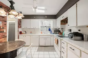 1610 NE 47th St, Oakland Park, FL 33334 - Photo 21