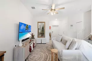 659 NW 204th St, Miami, FL 33169 - Photo 9