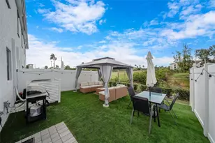 659 NW 204th St, Miami, FL 33169 - Photo 23