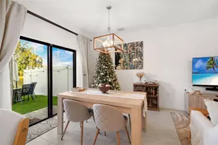 659 NW 204th St, Miami, FL 33169 - Photo 11