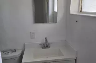 511 N 65th Ave, Hollywood, FL 33024 - Photo 11