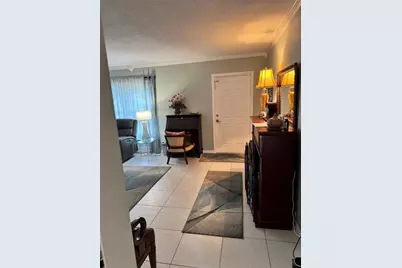 7002 NW 93rd Avenue, Tamarac, FL 33321 - Photo 7