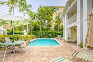 2660 NE 8th Ave, Wilton Manors, FL 33334 - Photo 1