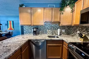 2660 NE 8th Ave, Wilton Manors, FL 33334 - Photo 7