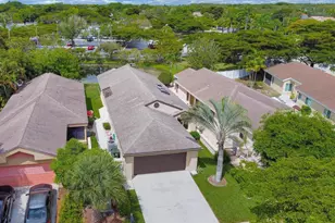 2251 NW 34th Terrace, Coconut Creek, FL 33066 - Photo 5