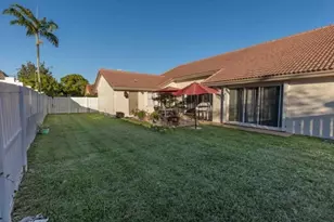 590 NW 161st Ave, Pembroke Pines, FL 33028 - Photo 3