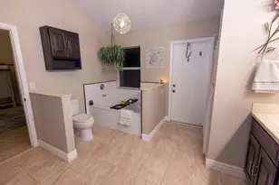 590 NW 161st Ave, Pembroke Pines, FL 33028 - Photo 15