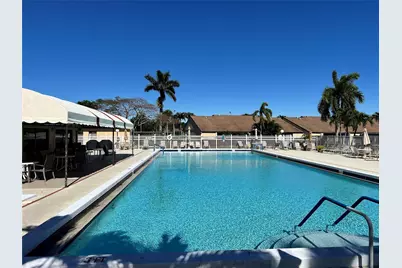 822 Sky Pine Way #E2, Greenacres, FL 33415 - Photo 3