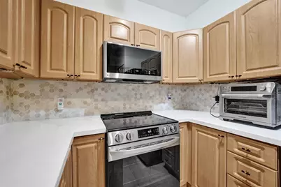 1743 NE 4th Avenue, Fort Lauderdale, FL 33305 - Photo 11