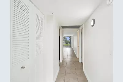 9430 Poinciana Place #415, Davie, FL 33324 - Photo 3