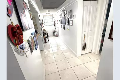 1101 Colony Point Circle #123, Pembroke Pines, FL 33026 - Photo 15