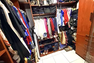 1101 Colony Point Cir, Pembroke Pines, FL 33026 - Photo 13