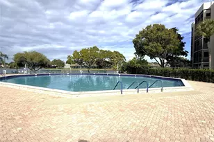 1101 Colony Point Cir, Pembroke Pines, FL 33026 - Photo 3