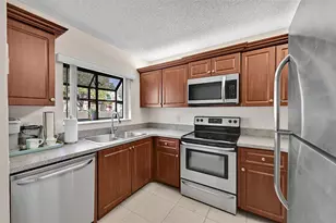 1901 Congressional Way, Deerfield Beach, FL 33442 - Photo 5