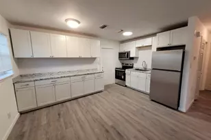 6106 Island Park Ct, Fort Myers, FL 33908 - Photo 3