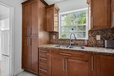 269 NE 110th Terrace, Miami, FL 33161 - Photo 21