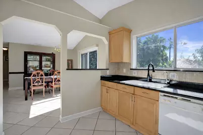 1244 SW Bellevue Avenue, Port Saint Lucie, FL 34953 - Photo 7