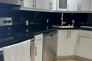 20301 W Country Club Dr Unit, Aventura, FL 33180 - Photo 25