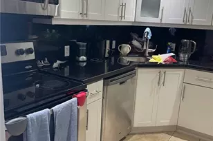 20301 W Country Club Dr Unit, Aventura, FL 33180 - Photo 7