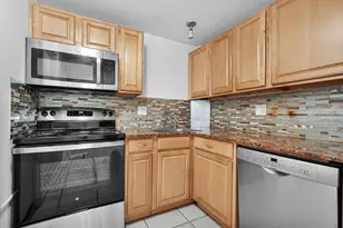 9 NE 19th Ct, Wilton Manors, FL 33305 - Photo 1