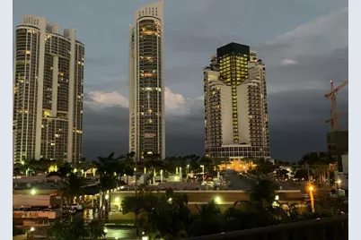 250 181st Drive #406, North Miami Beach, FL 33160 - Photo 1